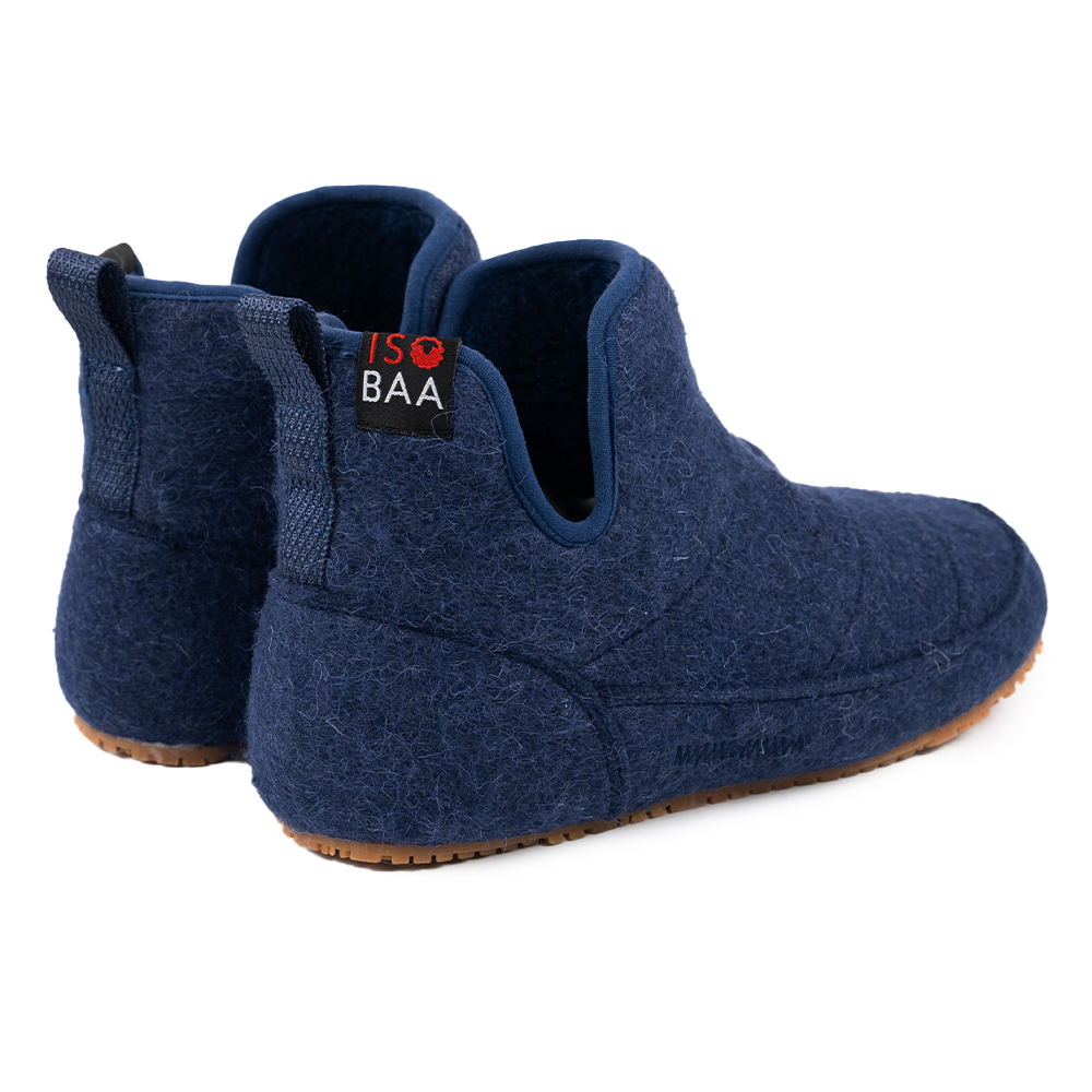 Isobaa | Merino Blend Slipper Boots (Navy) | Relax in comfort in an optimal blend of merino & polyester, offering both cosy warmth and lasting durability.
