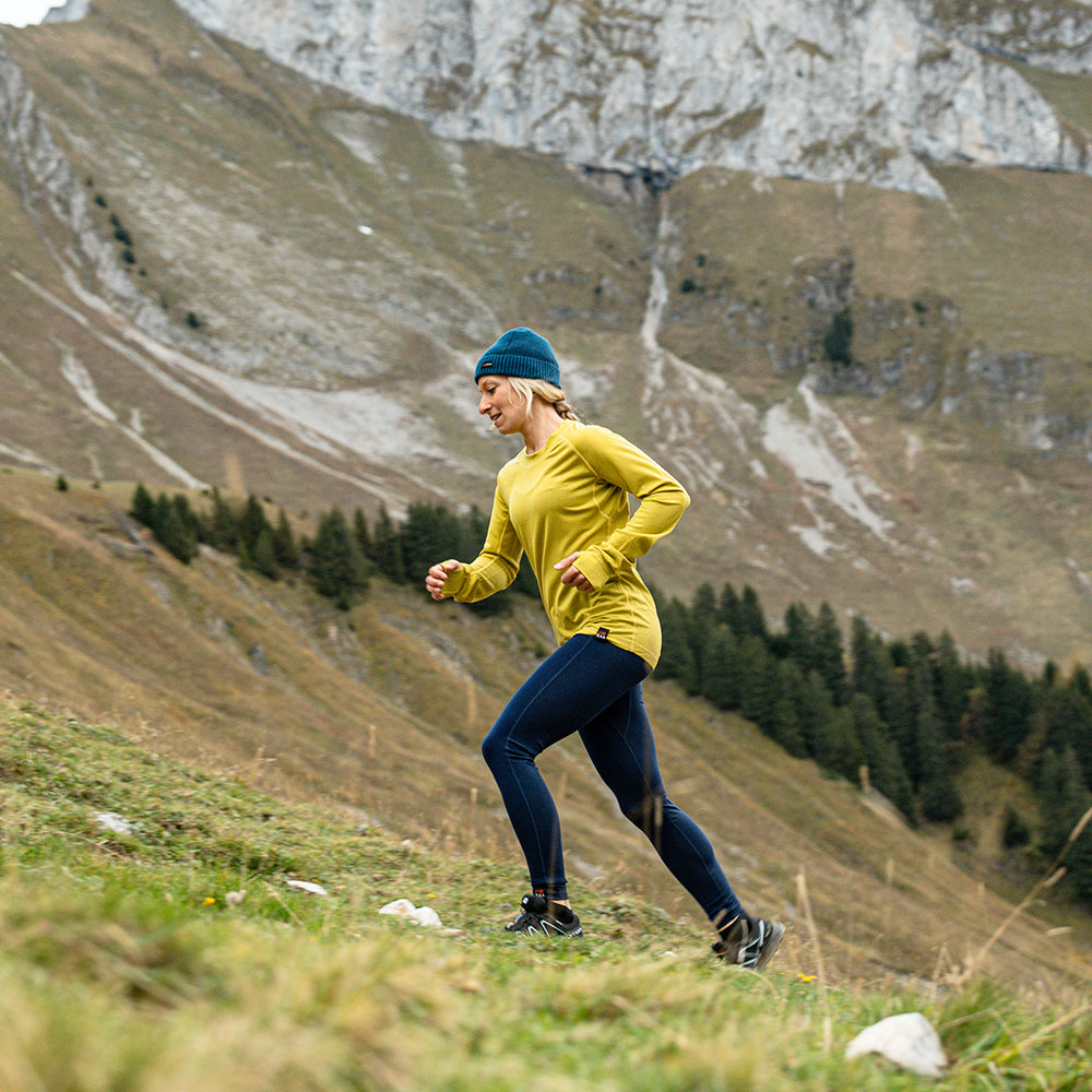 Isobaa | Womens 260 Merino Active Tights (Navy) | Gear up for cold weather with the Women's 260 Merino Active Tights, designed to keep you warm, dry, and comfortable during your most demanding activities | Model: Estelle