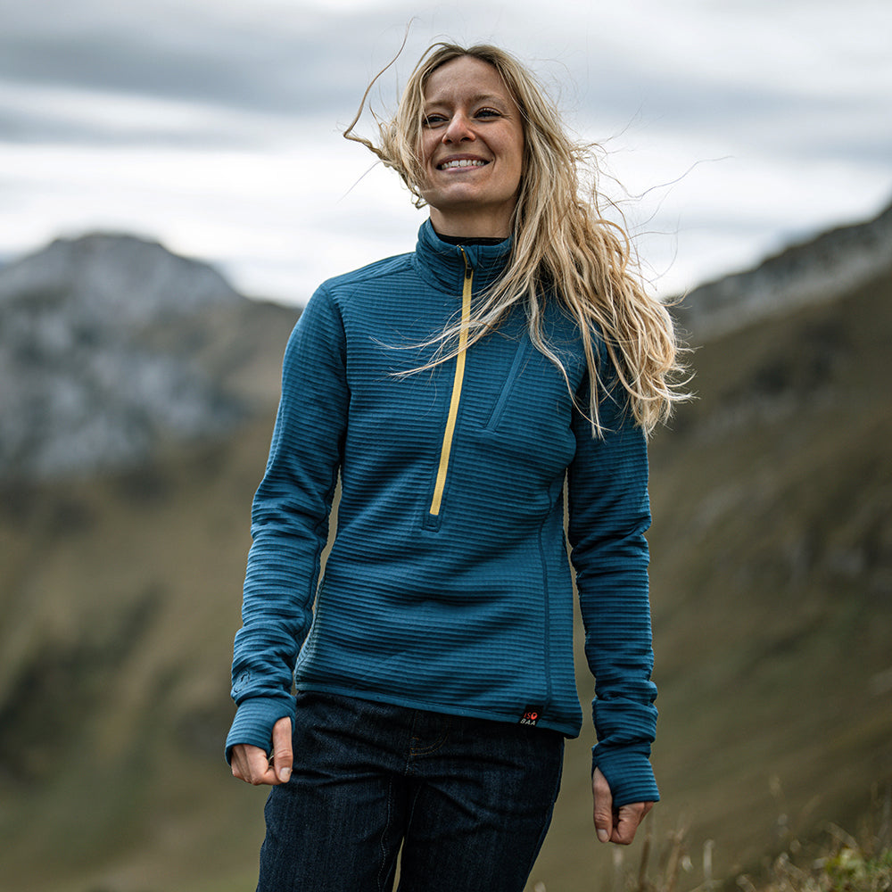 Isobaa | Womens 260 Merino Blend Grid Fleece (Petrol) | Stay warm and comfortable during your cold-weather activities with the 260 Merino Blend Grid Fleece Half Zip | Model: Estelle