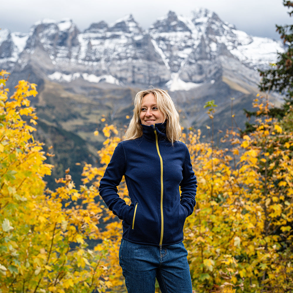 Isobaa | Womens 320 Merino Full Zip (Navy/Lime) | Step into a new level of comfort and versatility with our 320 Merino Full Zip Jacket | Model: Estelle