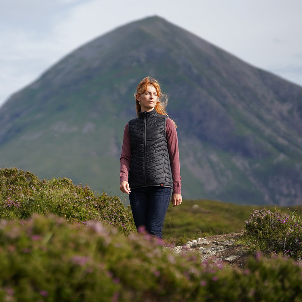 Isobaa Womens Merino Wool Insulated Gilet (Black/Smoke) | Model: Emma