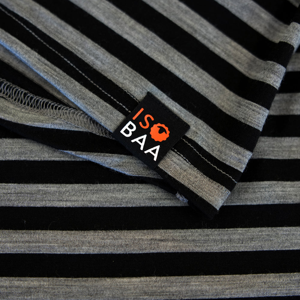 Isobaa | Mens Merino 180 Long Sleeve Crew (Black/Charcoal) | Get outdoors with the ultimate Merino wool long-sleeve top.