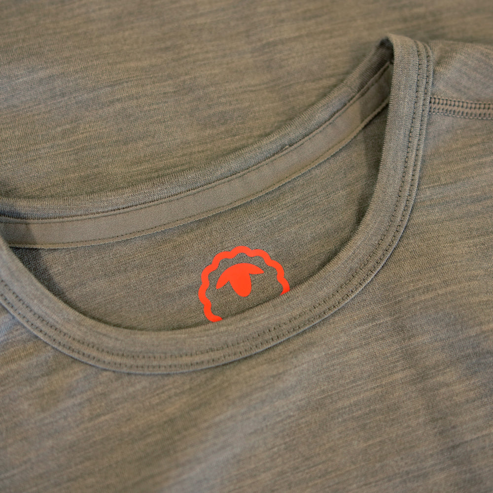 Isobaa Mens Merino 180 Long Sleeve Crew (Truffle/Melange)