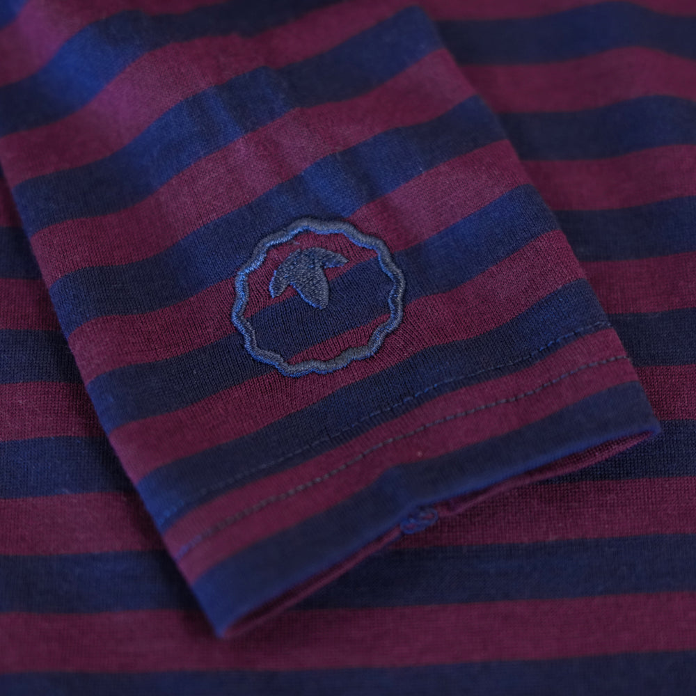 Isobaa | Mens Merino 180 Long Sleeve Crew (Navy/Wine) | Get outdoors with the ultimate Merino wool long-sleeve top.