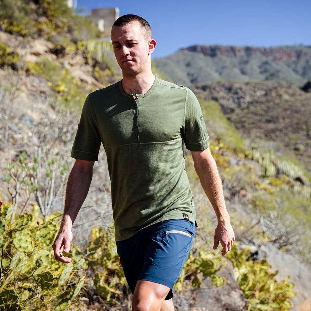 Mens 180 SS Hiking Top (Olive) | Model: Barnaby