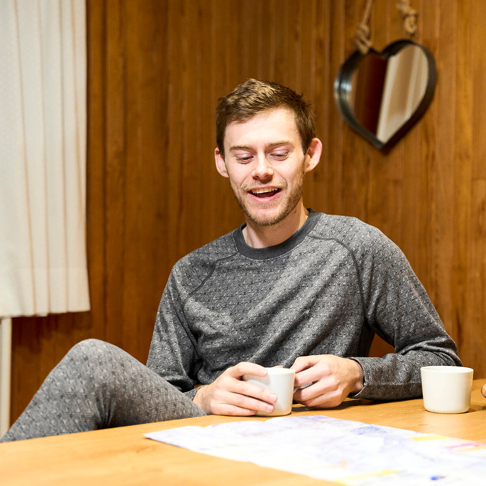 Mens Merino Blend 250 Geometric Jacquard Long Sleeve Crew (Smoke/Charcoal) | Model: Joss