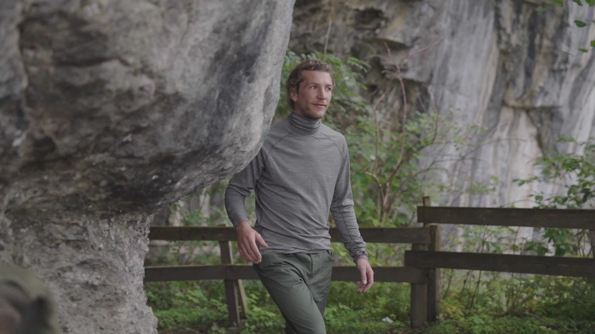 Isobaa | Mens 160 Merino Active Roll Neck (Charcoal Melange) | Embrace the chill in style with our Men's 160 Merino Active Roll Neck, crafted from 160g 18.5 micron superfine merino wool | align: 55% 50% | Model: Baudoin