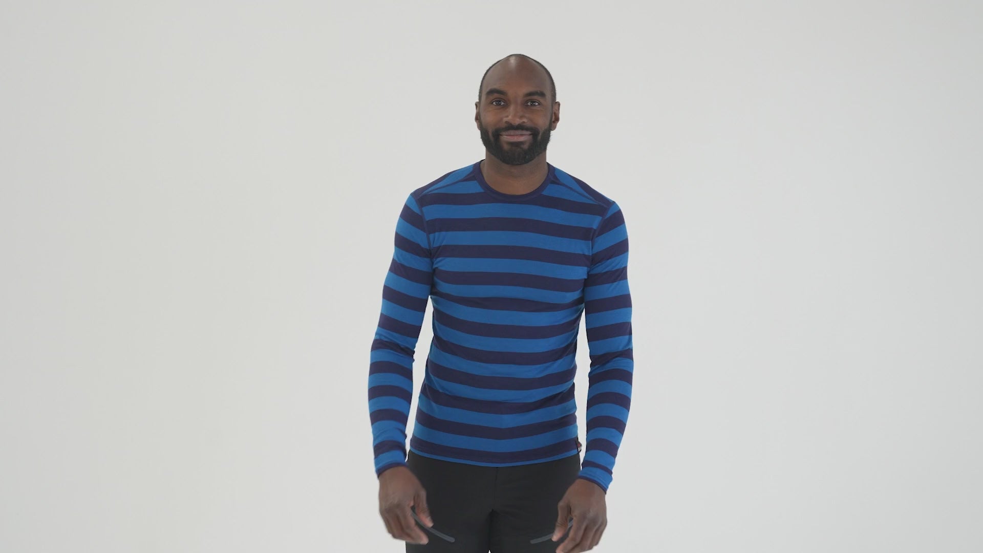 Mens Merino 180 Long Sleeve Crew (Navy/Blue) | Model: Michael