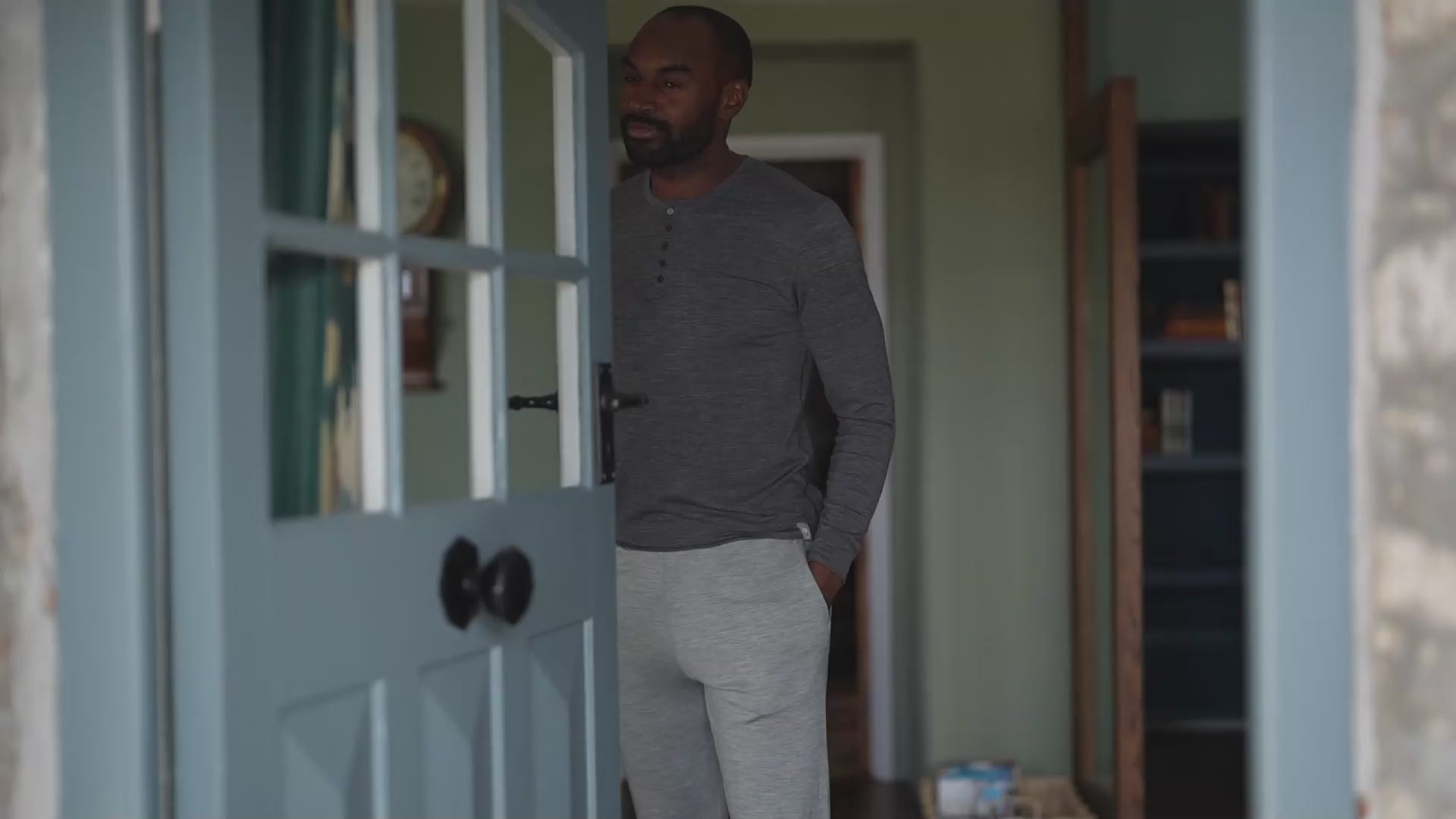 Isobaa | Mens Merino Blend 160 PJ Henley (Smoke Melange) | Relax with our superfine Merino blend Henley. | align: 45% 50% | Model: Michael