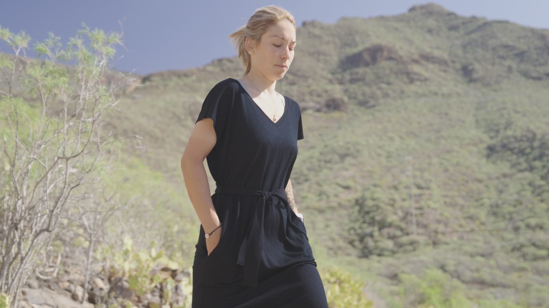 Womens 180 Reversible Dress (Black) | align: 45% 20% | Model: IsabelC