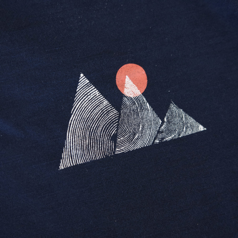 Isobaa Womens Merino 150 Sunset T-Shirt (Navy/White)