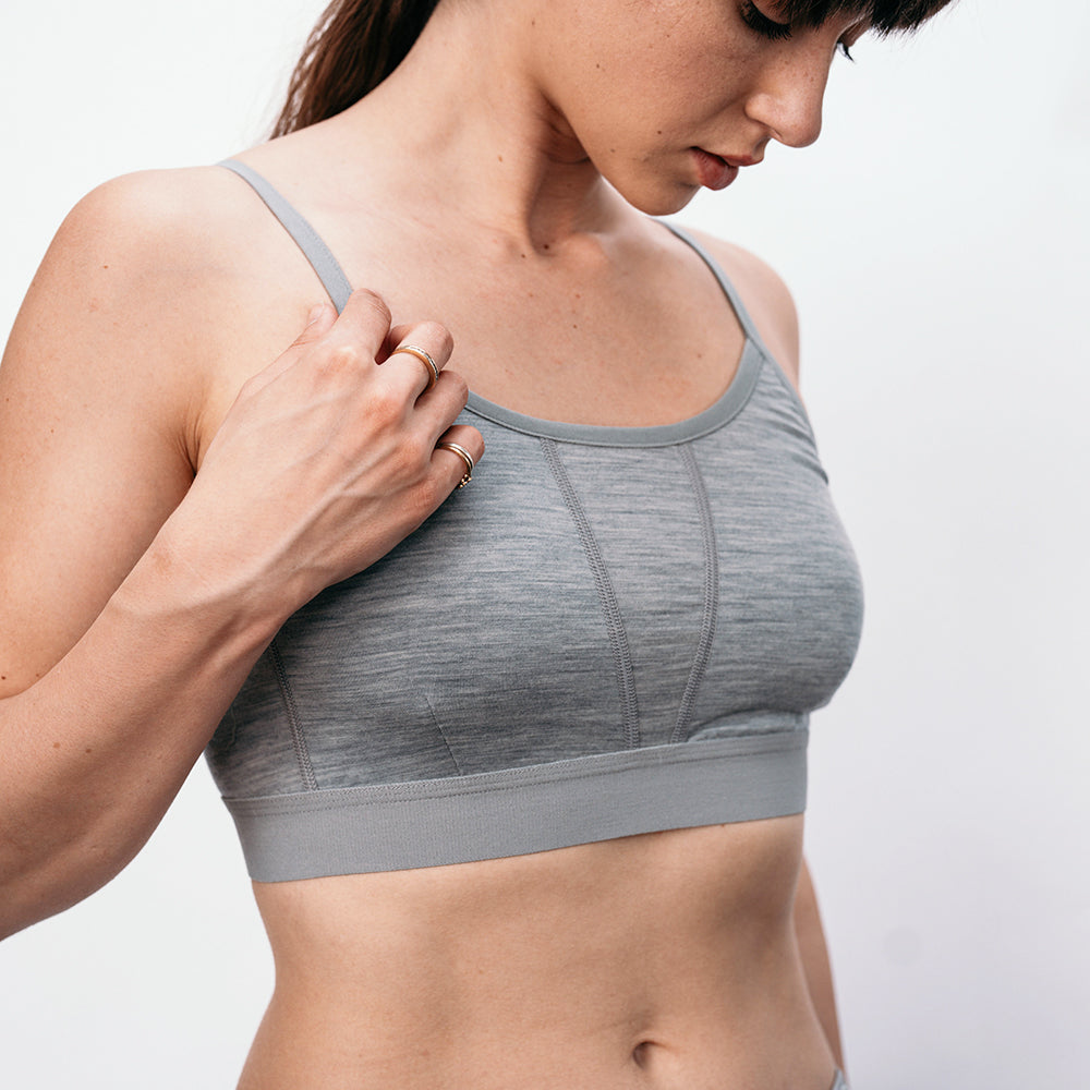 Womens Merino Blend 160 Crop Top (Cloud Melange) | Model: SS25-1