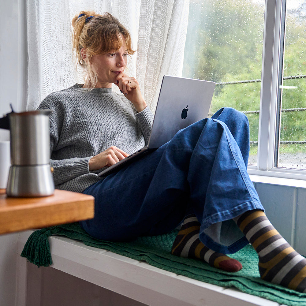 Womens Clover Merino Crew Sweater (Heather) | Model: Emma