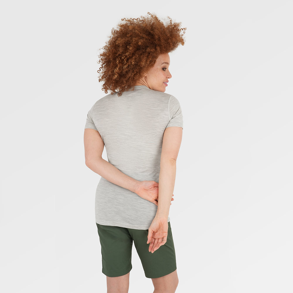 Womens Merino 150 Short Sleeve Crew (Jute) | Model: Chi Chi