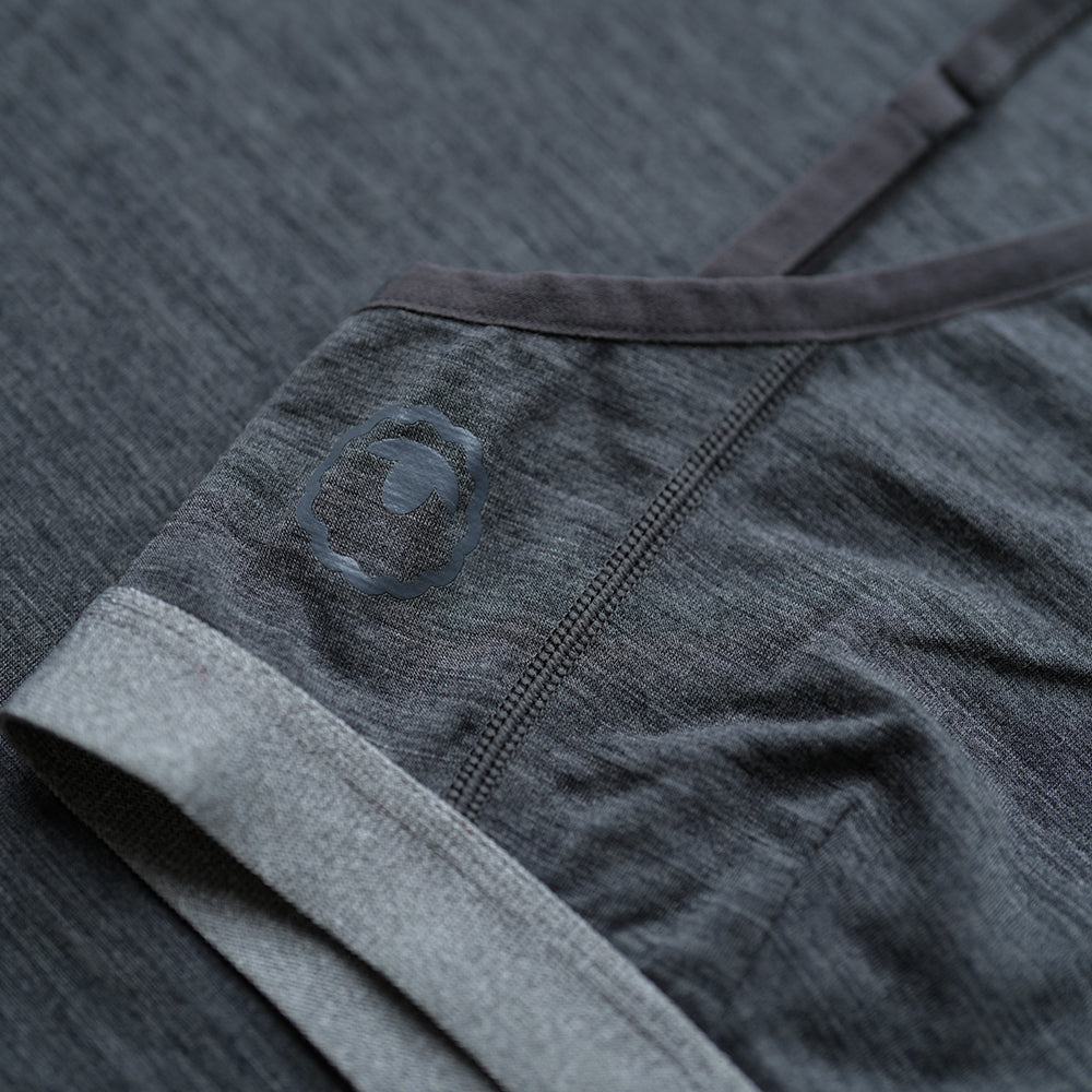 Isobaa | Womens Merino Blend 160 Crop Top (Smoke Melange) | Discover the ultimate base layer with Isobaa's Merino blend crop top.