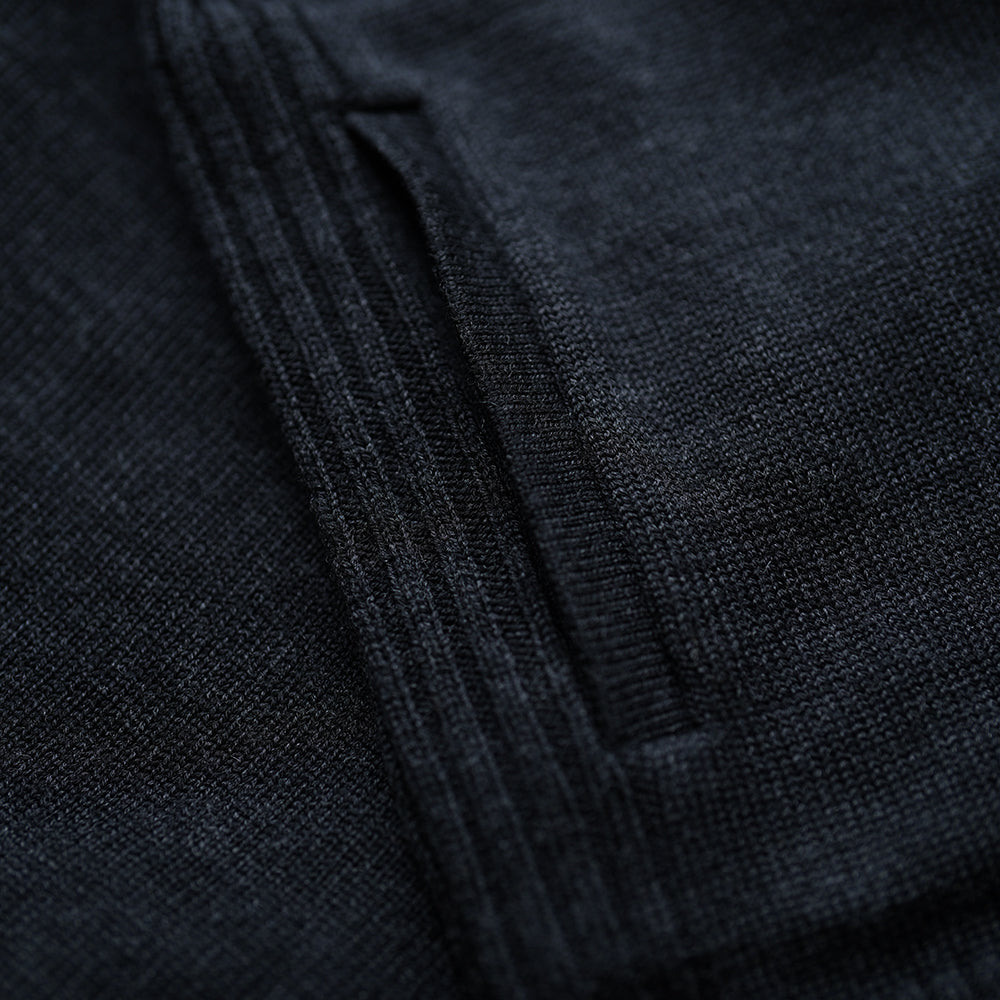 Isobaa | Mens Merino Zip Sweater (Black) | Discover exceptional warmth, comfort, and everyday versatility with our extrafine Merino wool sweater.