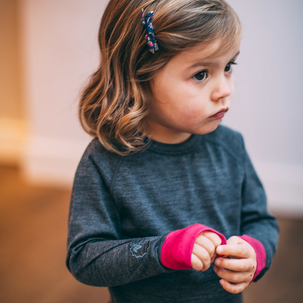 Isobaa | Kids Merino Blend 200 Long Sleeve Crew (Smoke/Fuchsia) | Your child's new favorite top: warm, breathable, and always comfortable thanks to Isobaa's Merino Wool blend.