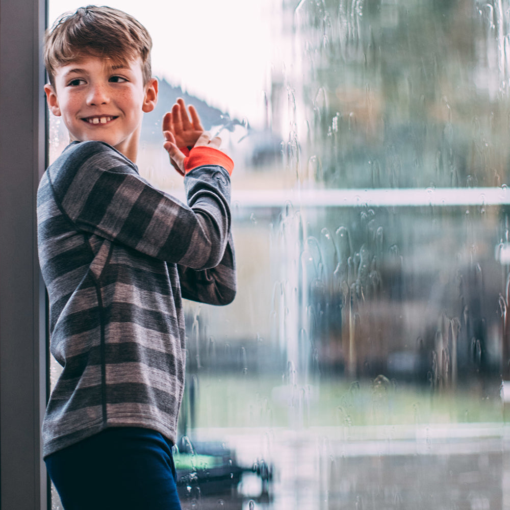 Isobaa | Junior Merino Blend 200 Long Sleeve Crew (Stripe Charcoal/Smoke) | Your child's new favorite top: warm, breathable, and always comfortable thanks to Isobaa's Merino Wool blend.