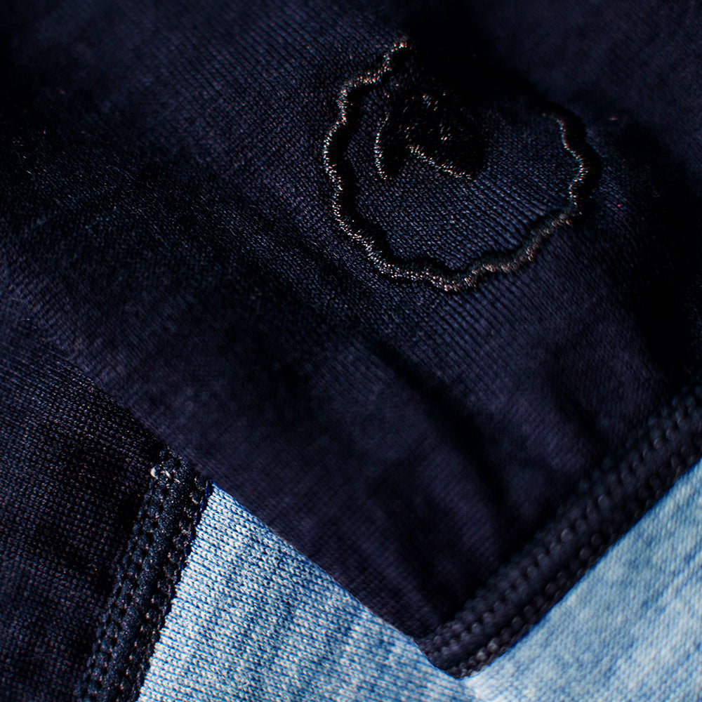 Isobaa | Kids Merino Blend 200 Leggings (Navy/Sky) | Gift all-day comfort and performance with Isobaa's Merino Wool tights.