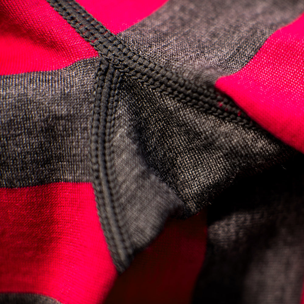 Isobaa | Kids Merino Blend 200 Leggings (Stripe Smoke/Fuchsia) | Gift all-day comfort and performance with Isobaa's Merino Wool tights.