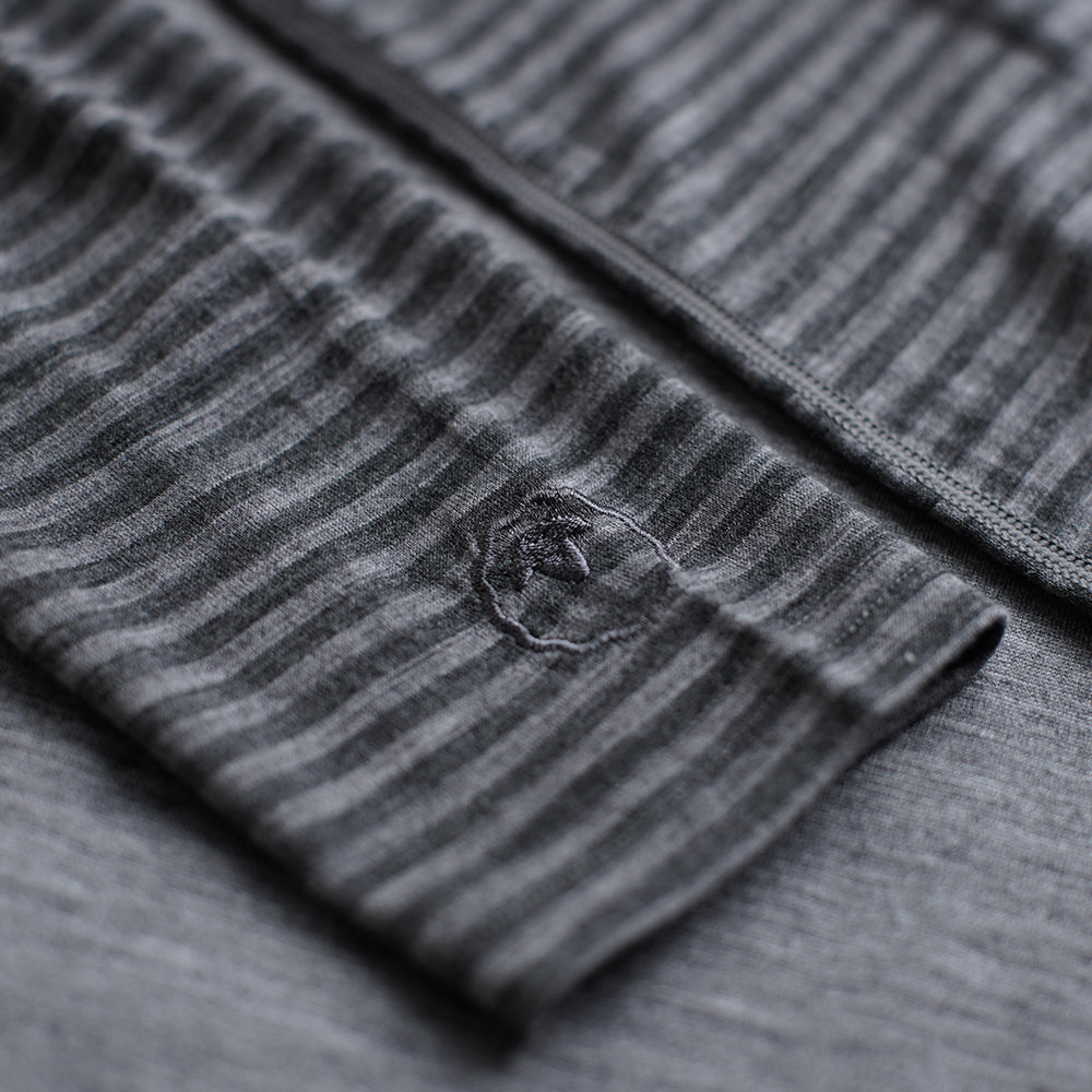 Isobaa | Womens Merino 180 Long Sleeve Crew (Stripe Charcoal/Smoke) | Get outdoors with the ultimate Merino wool long-sleeve top.