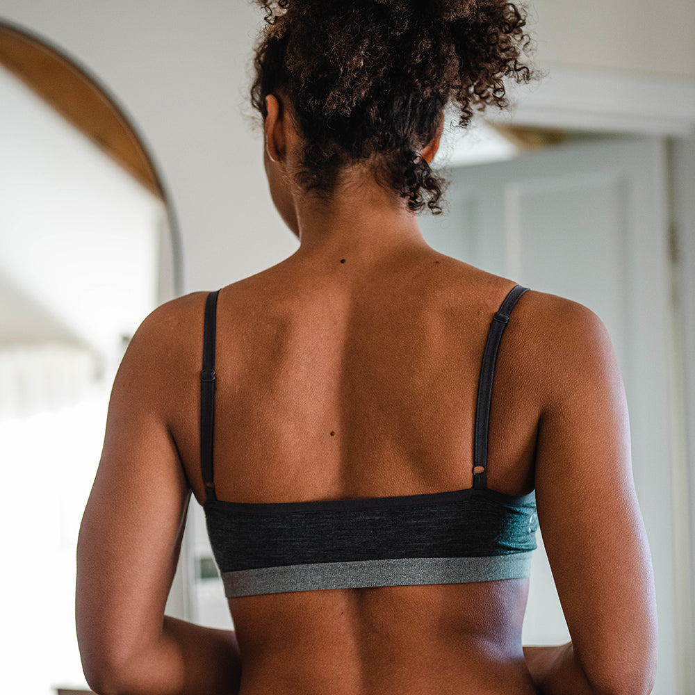 Isobaa | Womens Merino Blend 160 Crop Top (Smoke Melange) | Discover the ultimate base layer with Isobaa's Merino blend crop top. | Model: Kendal