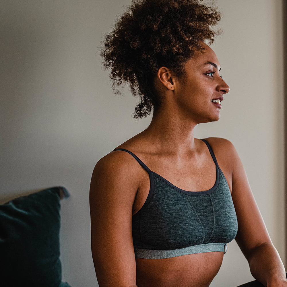 Isobaa | Womens Merino Blend 160 Crop Top (Smoke Melange) | Discover the ultimate base layer with Isobaa's Merino blend crop top. | Model: Kendal