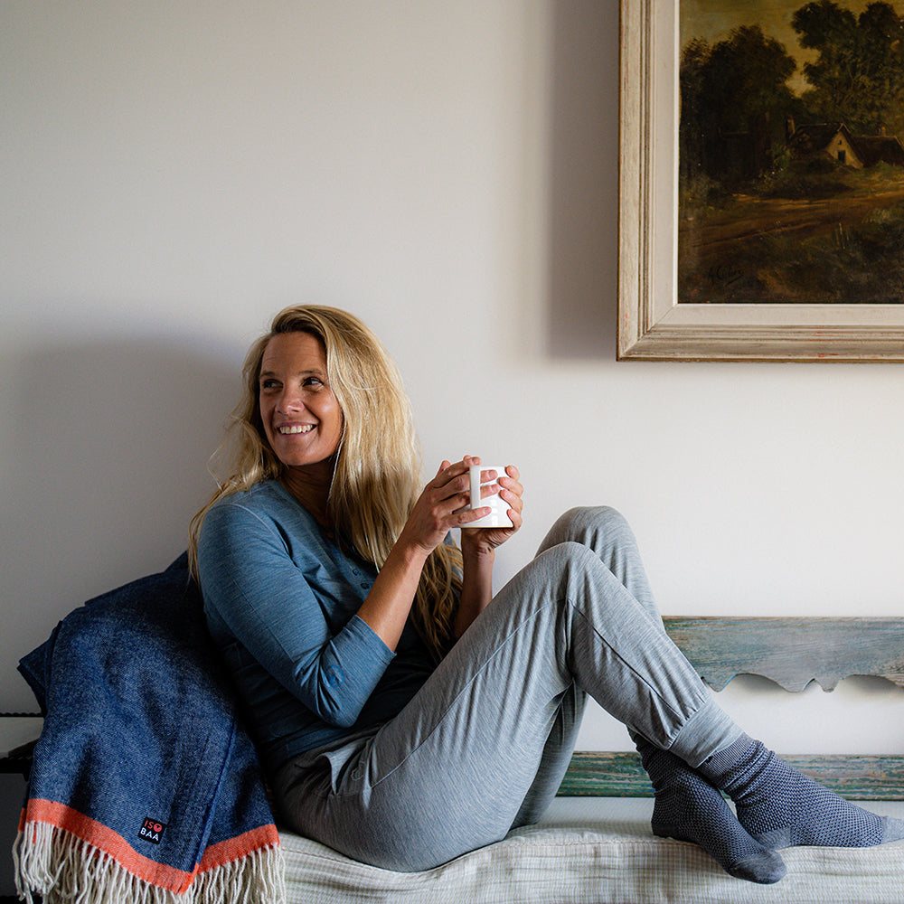 Isobaa | Womens Merino Blend 200 PJ Joggers (Cloud Melange) | Our superfine Merino blend joggers. | Model: Amy