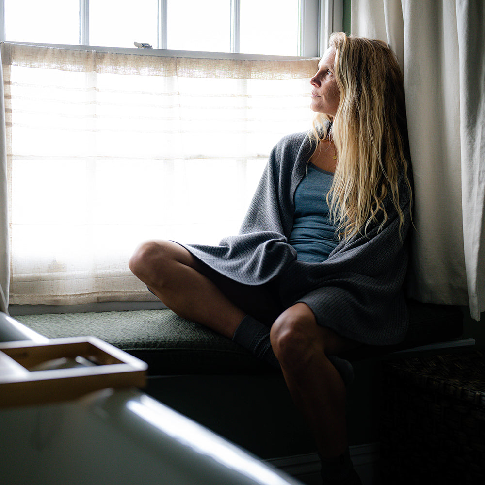 Isobaa | Merino Jacquard Shawl (Charcoal/Smoke) | Beat the chill with Isobaa's luxuriously soft Merino shawl.