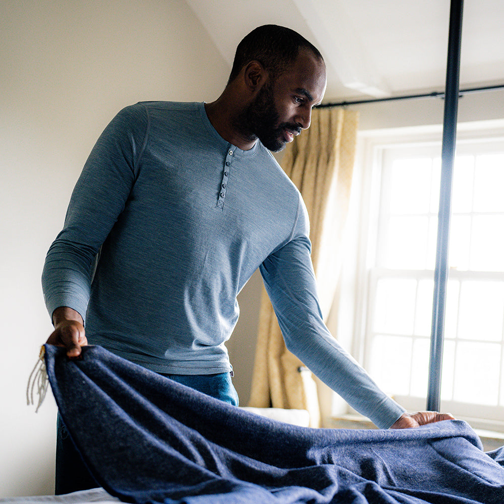 Isobaa | Mens Merino Blend 160 PJ Henley (Ocean Melange) | Relax with our superfine Merino blend Henley. | Model: Michael