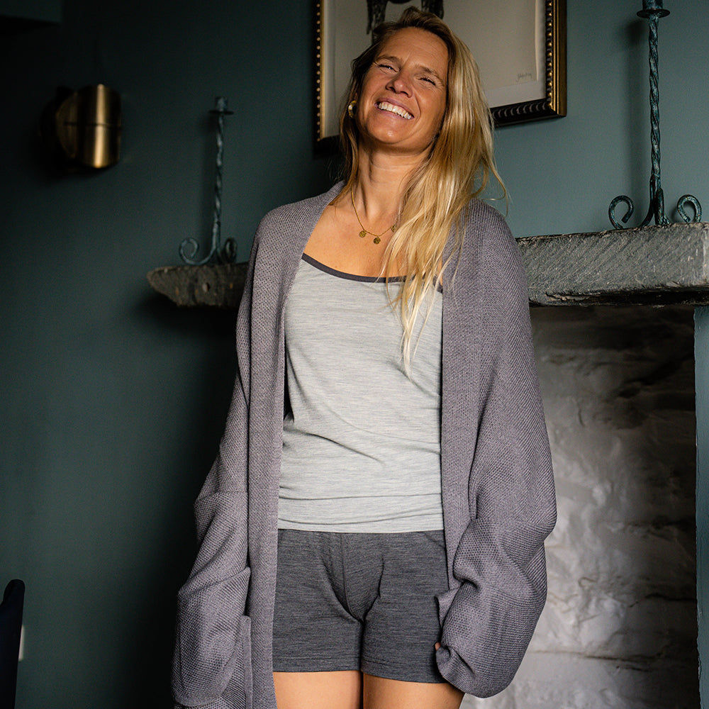 Isobaa | Merino Honeycomb Shawl (Charcoal) | Chase away the chill in style with Isobaa's extra-fine Merino shawl.