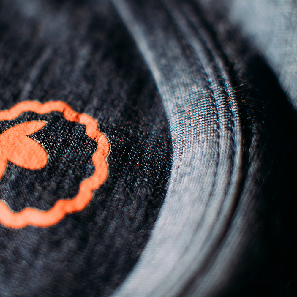 Isobaa | Mens Merino 150 Short Sleeve Crew (Denim) | Gear up for performance and comfort with Isobaa's technical Merino short-sleeved top.