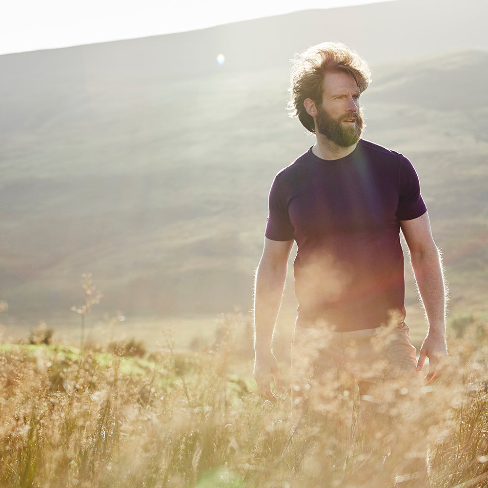 Isobaa | Mens Merino 150 Short Sleeve Crew (Wine) | Gear up for performance and comfort with Isobaa's technical Merino short-sleeved top. | Model: Craig