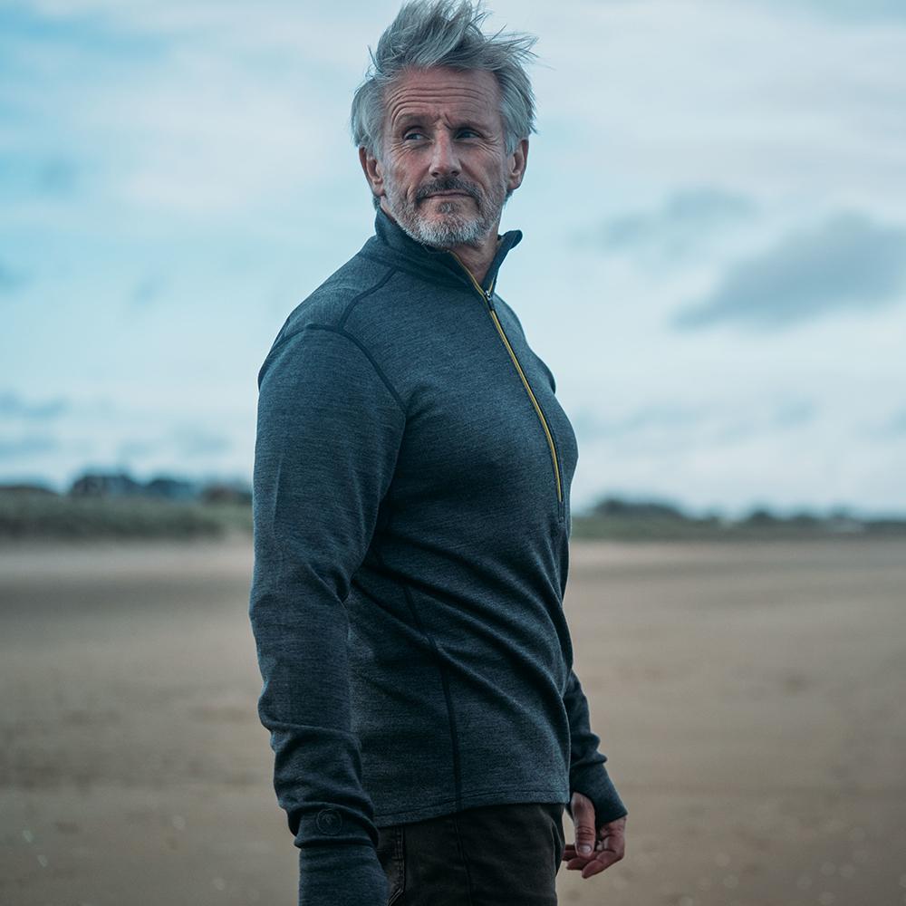 Isobaa | Mens Merino 320 Long Sleeve Half Zip (Smoke/Lime) | Conquer cold trails, blustery commutes, and unpredictable weather with the ultimate Merino wool half-zip top. | Model: Simon