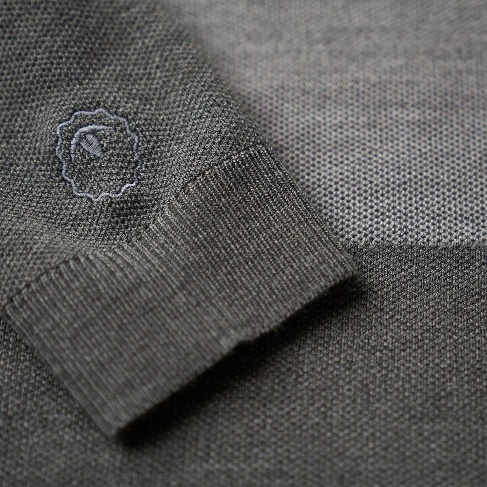 Isobaa | Mens Merino Honeycomb Sweater (Smoke/Charcoal) | The perfect blend of function and elegance in our extrafine 12-gauge Merino wool crew neck sweater.