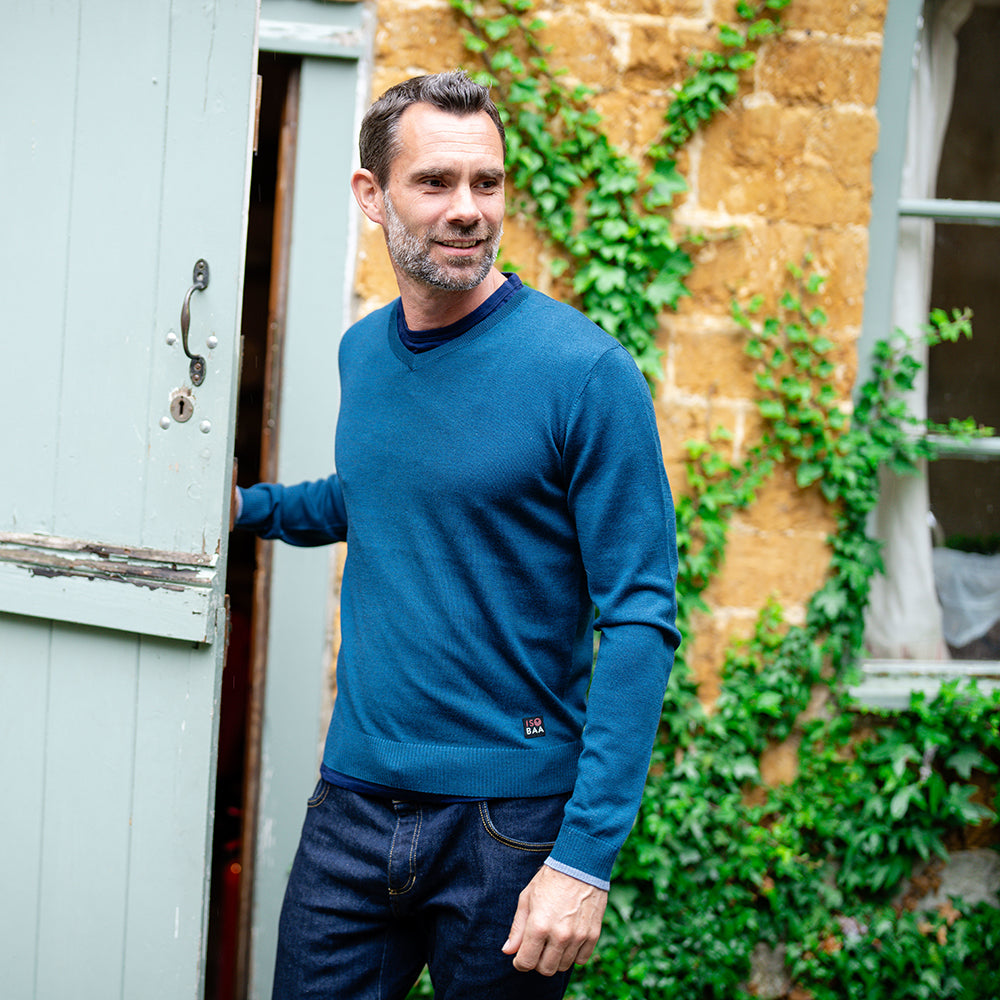 Isobaa | Mens Merino V Neck Sweater (Petrol/Sky) | Stay comfortable on the go with our V-neck sweater crafted from superfine Merino wool. | Model: Ben