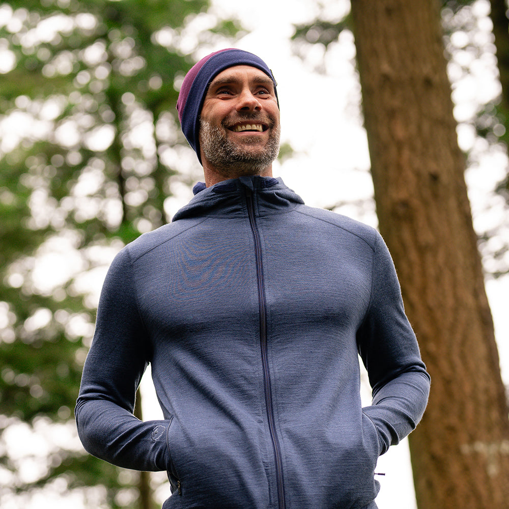 Isobaa | Merino 230 Beanie (Wine/Navy) | Isobaa's double-layered Merino beanie is your key to warmth & comfort in any season.