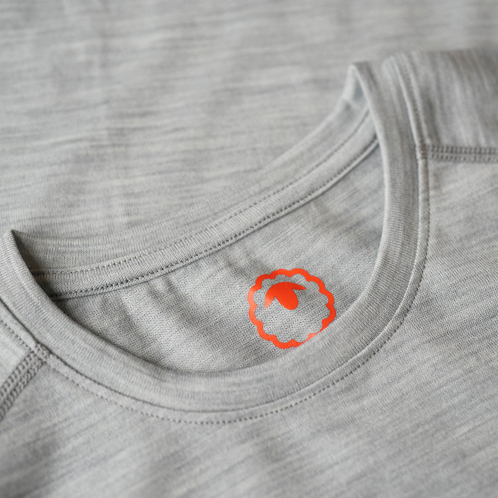 Isobaa | Womens IsoSoft 180 Short Sleeve Crew (Cloud) | Performance-driven Merino short-sleeved top.