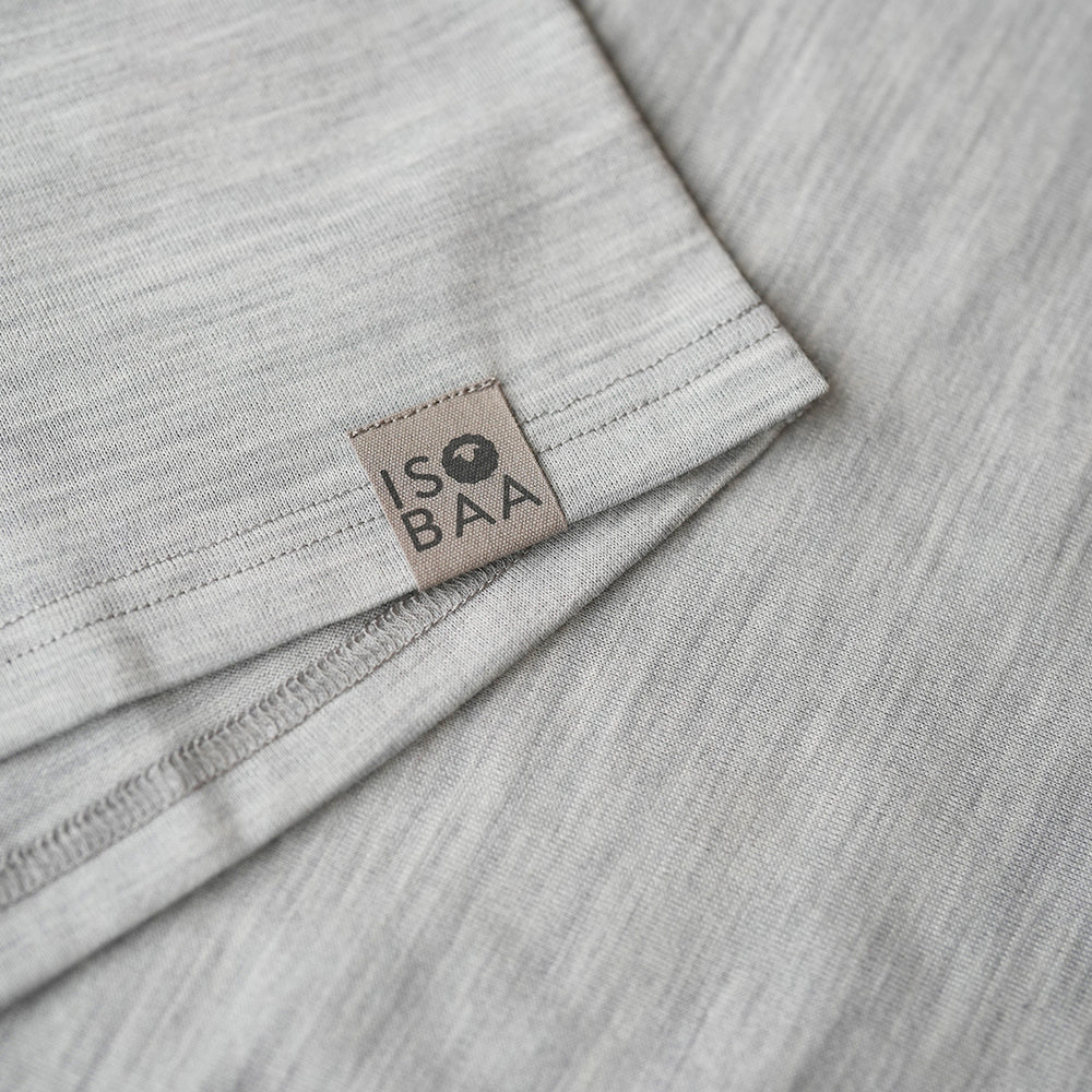 Isobaa | Womens IsoSoft 180 Short Sleeve Crew (Cloud) | Performance-driven Merino short-sleeved top.
