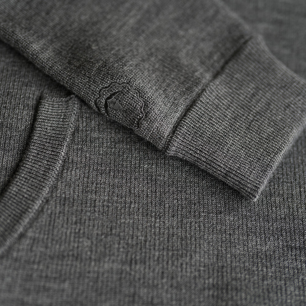 Isobaa | Womens LUX Hoodie (Smoke/Charcoal) | Discover the pinnacle of comfort with Isobaa's 100% Merino double-knit hoodie.