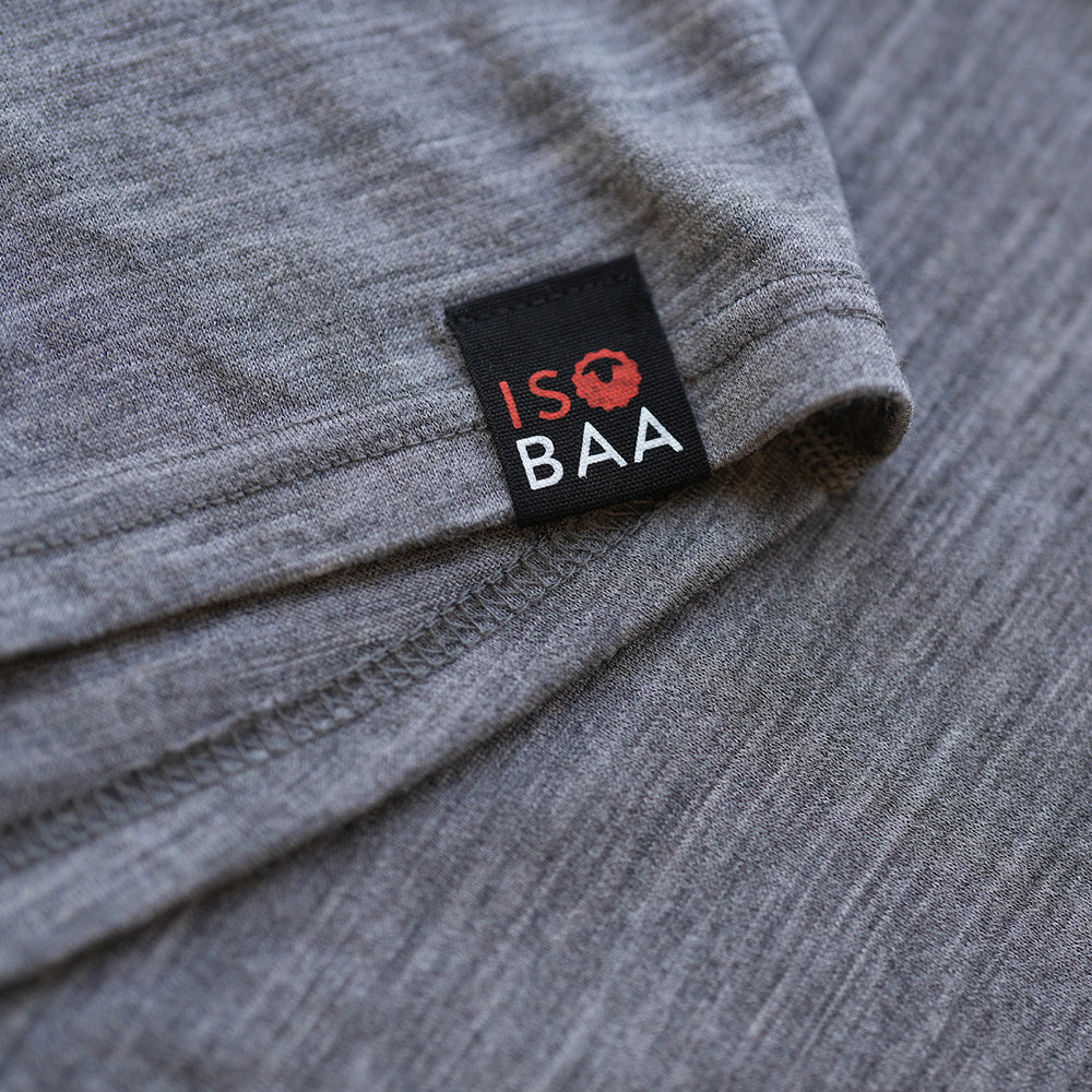 Isobaa | Womens Merino 150 Short Sleeve Crew (Charcoal) | Gear up for performance and comfort with Isobaa's technical Merino short-sleeved top.