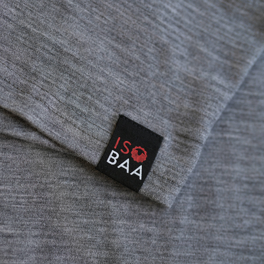 Isobaa | Womens Merino 180 Long Sleeve Crew (Charcoal) | Get outdoors with the ultimate Merino wool long-sleeve top.