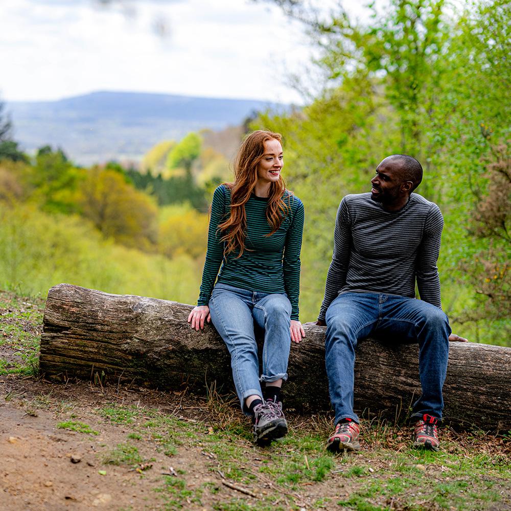 Isobaa | Womens Merino 180 Long Sleeve Crew (Mini Stripe Navy/Green) | Get outdoors with the ultimate Merino wool long-sleeve top.