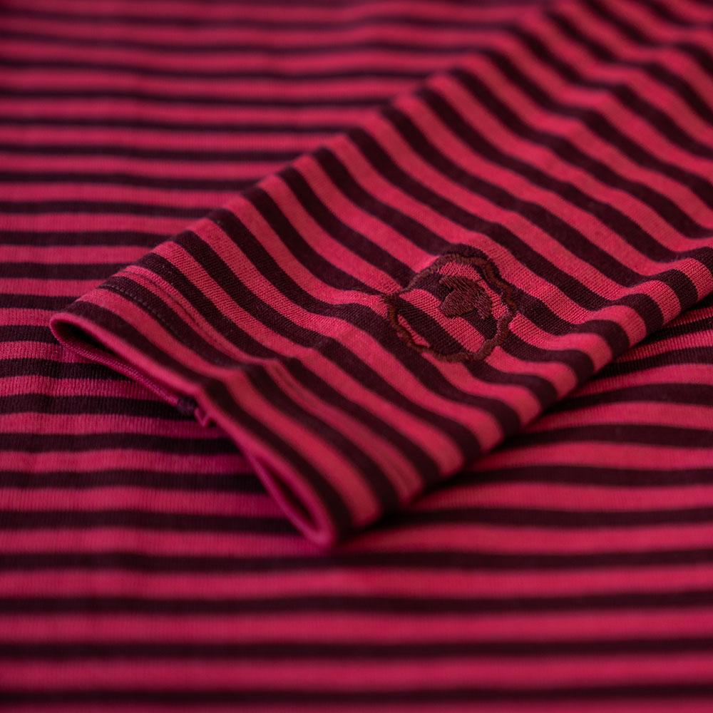 Isobaa | Womens Merino 180 Long Sleeve Crew (Mini Stripe Wine/Fuchsia) | Get outdoors with the ultimate Merino wool long-sleeve top.