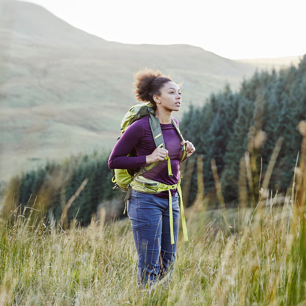 Isobaa | Womens Merino 180 Long Sleeve Crew (Wine) | Get outdoors with the ultimate Merino wool long-sleeve top.