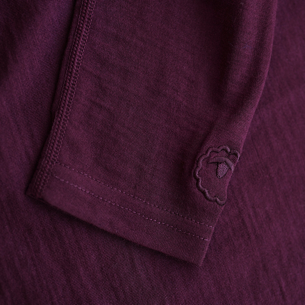 Isobaa | Womens Merino 180 Long Sleeve Crew (Wine) | Get outdoors with the ultimate Merino wool long-sleeve top.