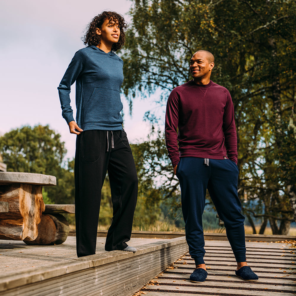 Isobaa | Mens Merino 260 Lounge Cuffed Joggers (Navy/Smoke) | Discover unparalleled comfort and versatility with our luxurious 260gm Merino wool lounge joggers.