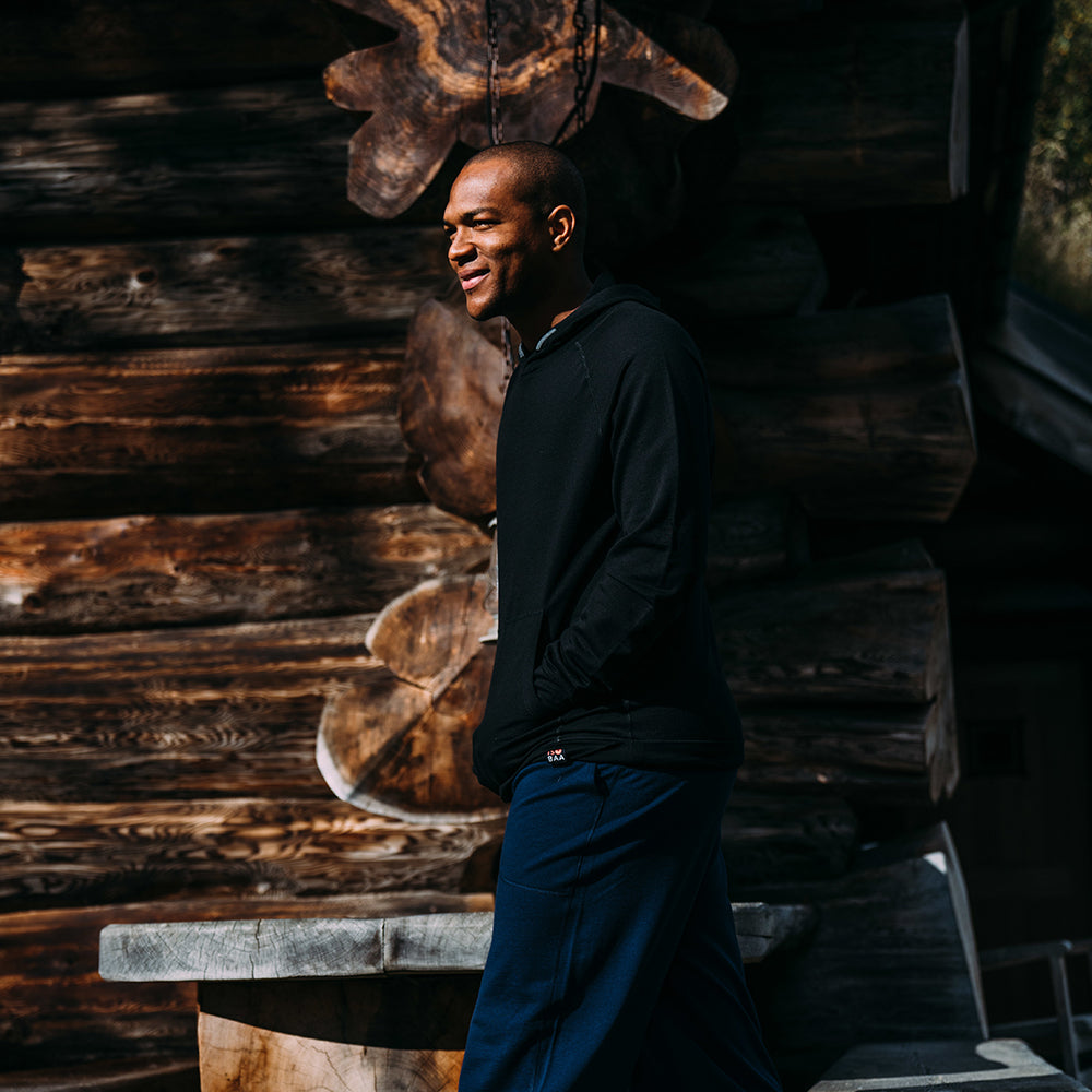 Isobaa | Mens Merino 260 Lounge Hoodie (Black/Smoke) | Experience the best in comfort and performance with our midweight 260gm Merino wool pullover hoodie. | Model: Edirin