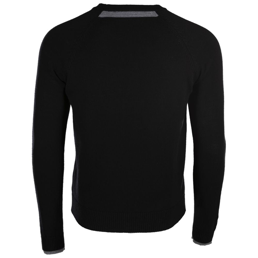 Isobaa | Mens Merino Crew Sweater (Black/Charcoal) | Everyday warmth and comfort with our superfine 12-gauge Merino wool crew neck sweater.