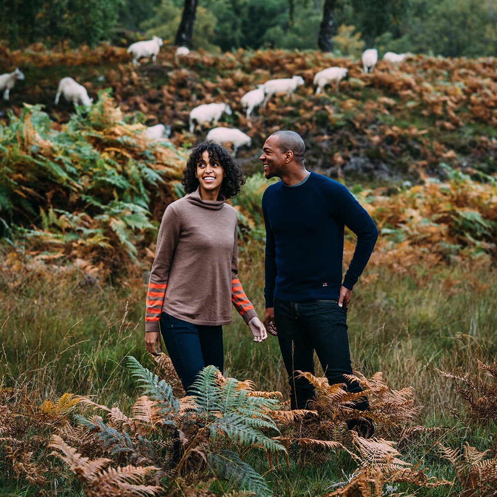 Isobaa | Mens Merino Moss Stitch Sweater (Navy/Denim) | Discover timeless style and outdoor-ready comfort with our extrafine Merino wool crew neck sweater.